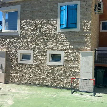 Villa Diana Jesenice (Split-Dalmatia)