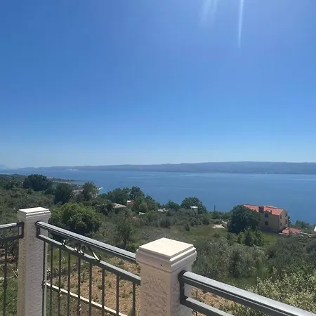 Villa Diana Jesenice (Split-Dalmatia)