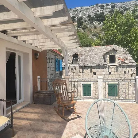 Diana * Jesenice (Split-Dalmatia)